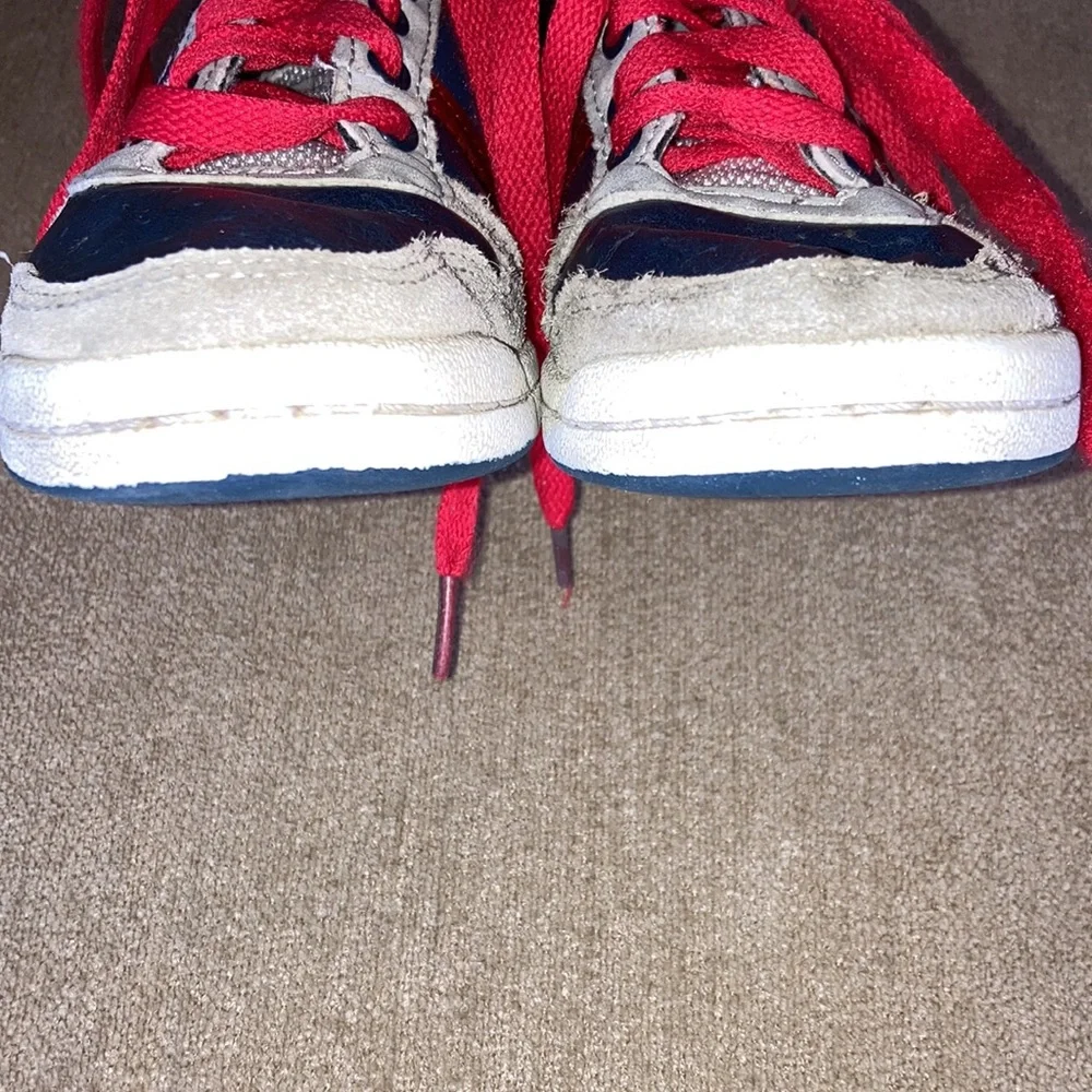 AUSTRALIAN Kids Suede High Top Basketball Shoes/Sneakers Size 13.5